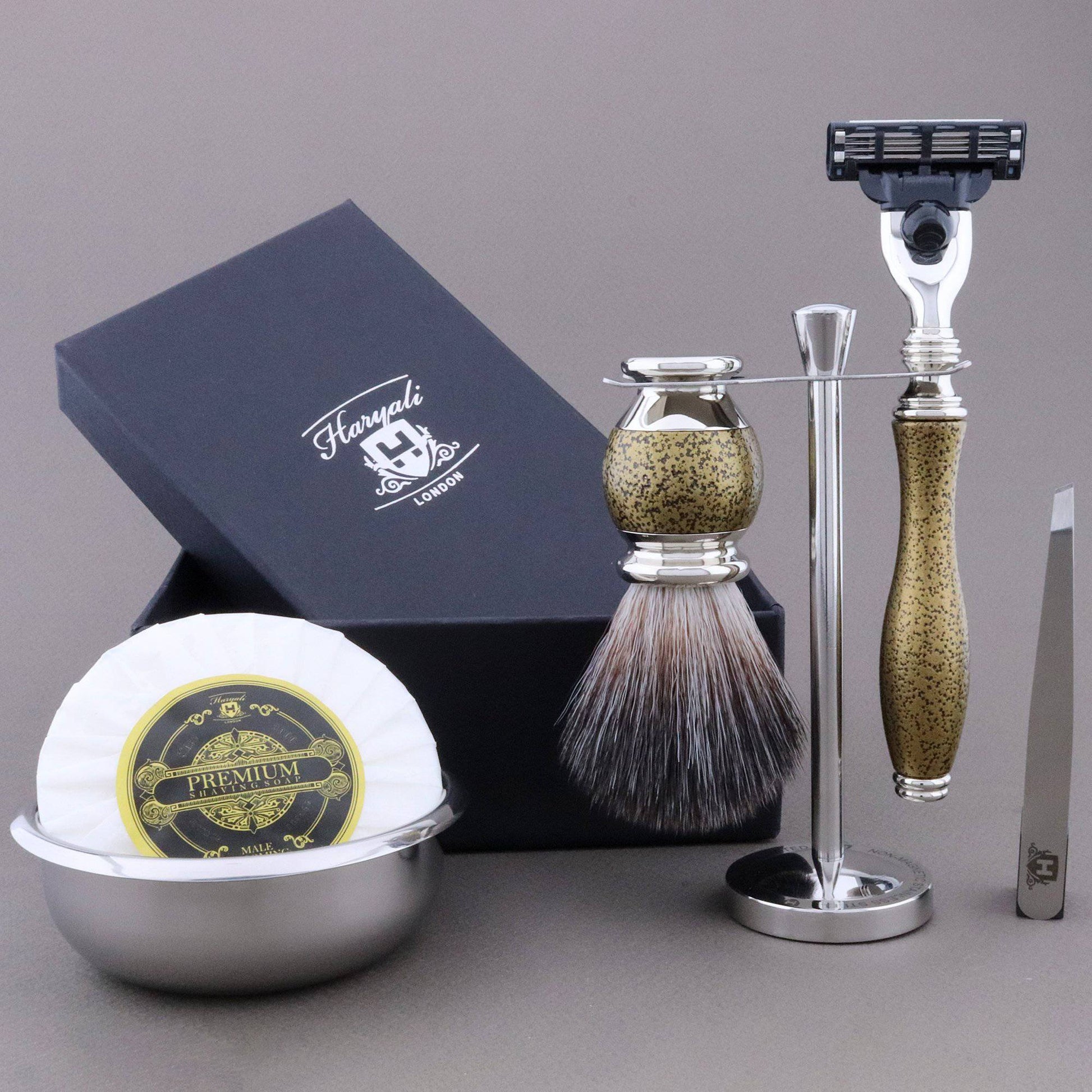 Haryali's Heritage Range Shaving Kit - HARYALI LONDON