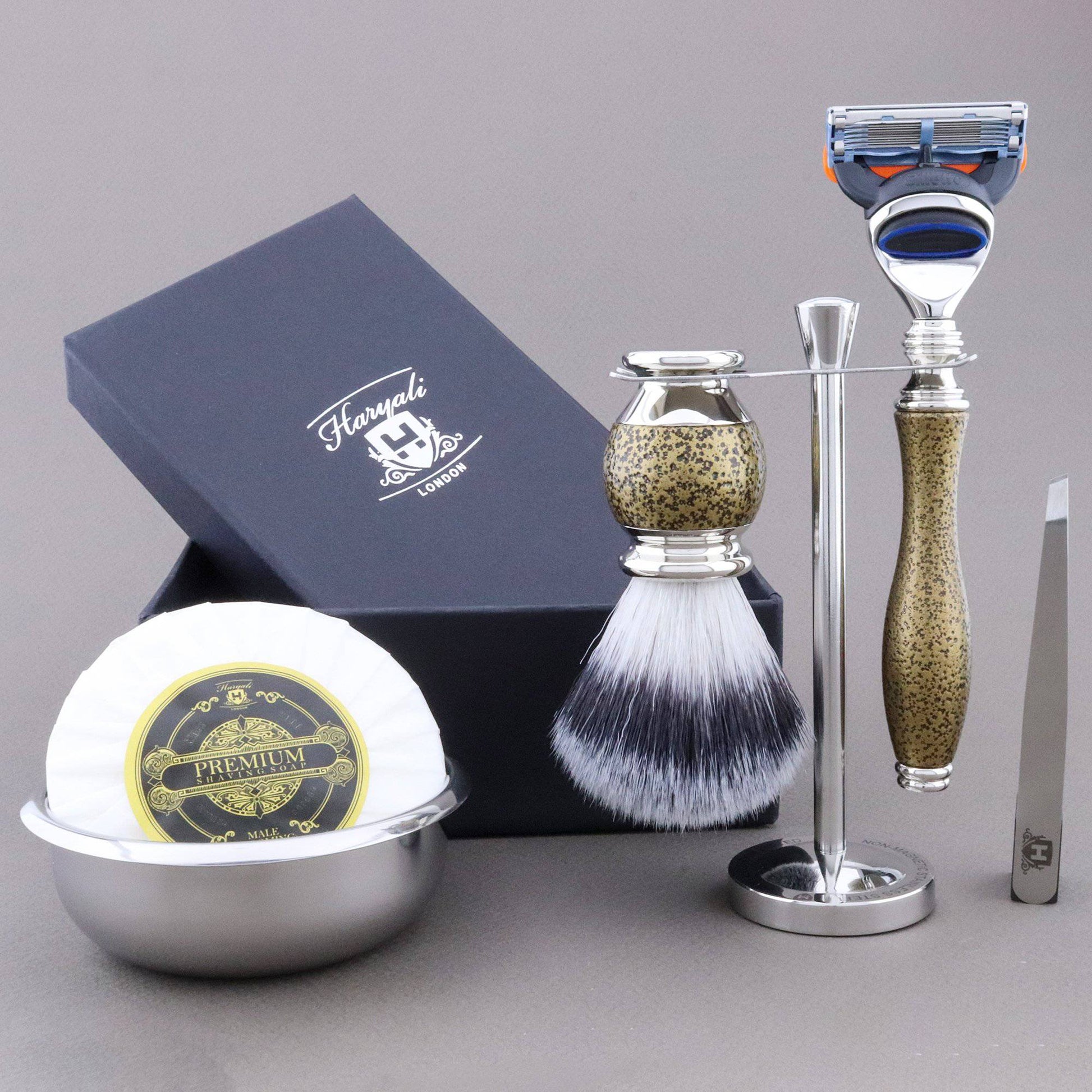 Haryali's Heritage Range Shaving Kit - HARYALI LONDON