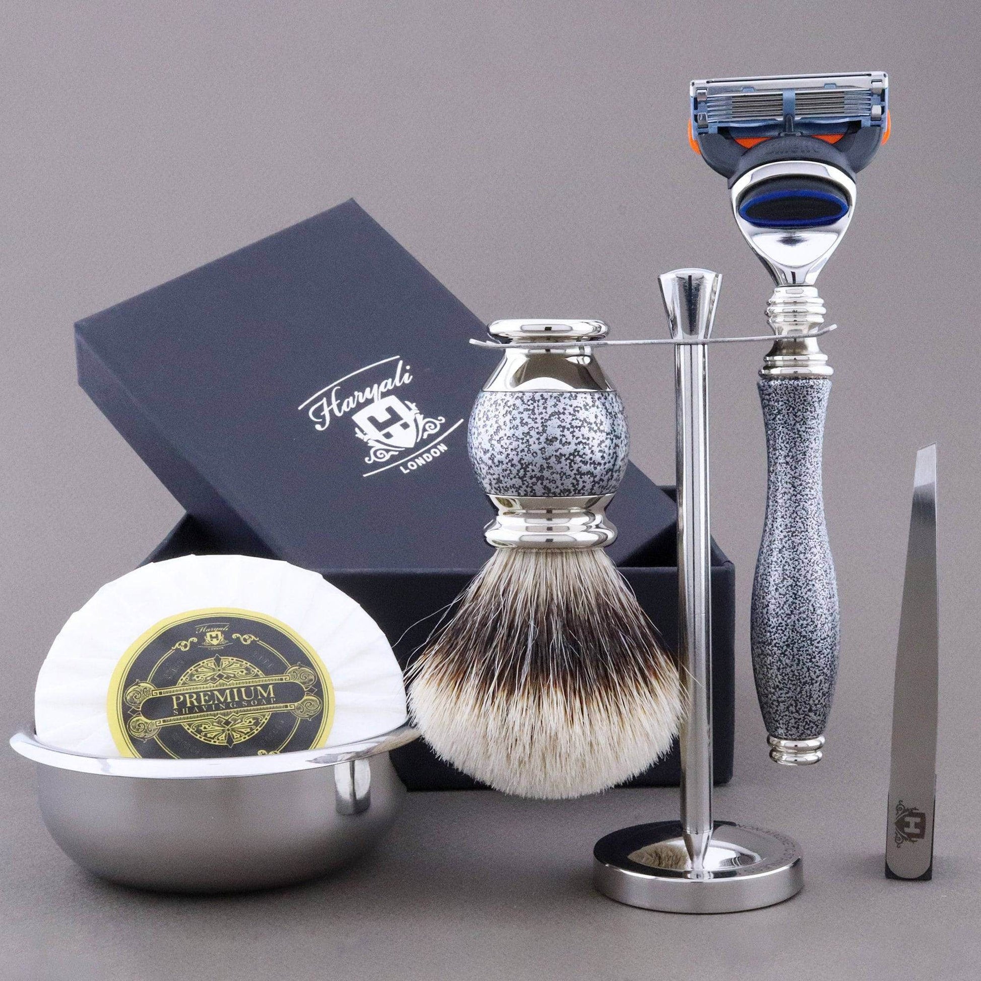 Haryali's Heritage Range Shaving Kit - HARYALI LONDON
