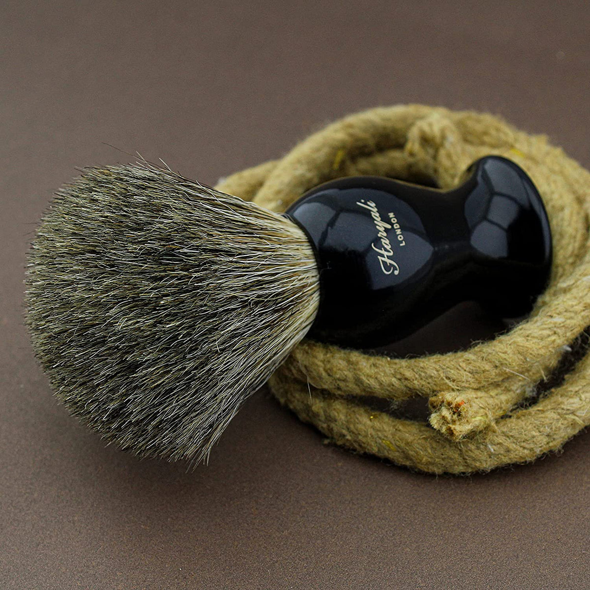 Haryali's Straight Edge Razor Kit - Black Color