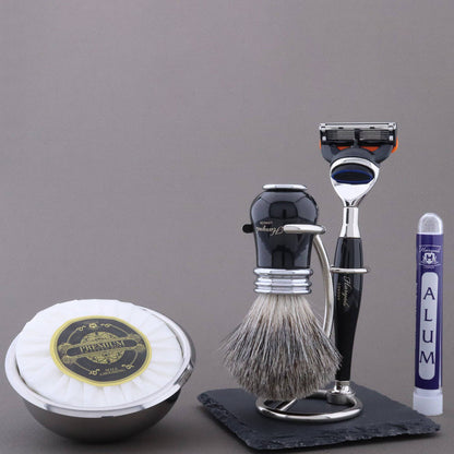 Haryali's Victoria Range Shaving Kit 